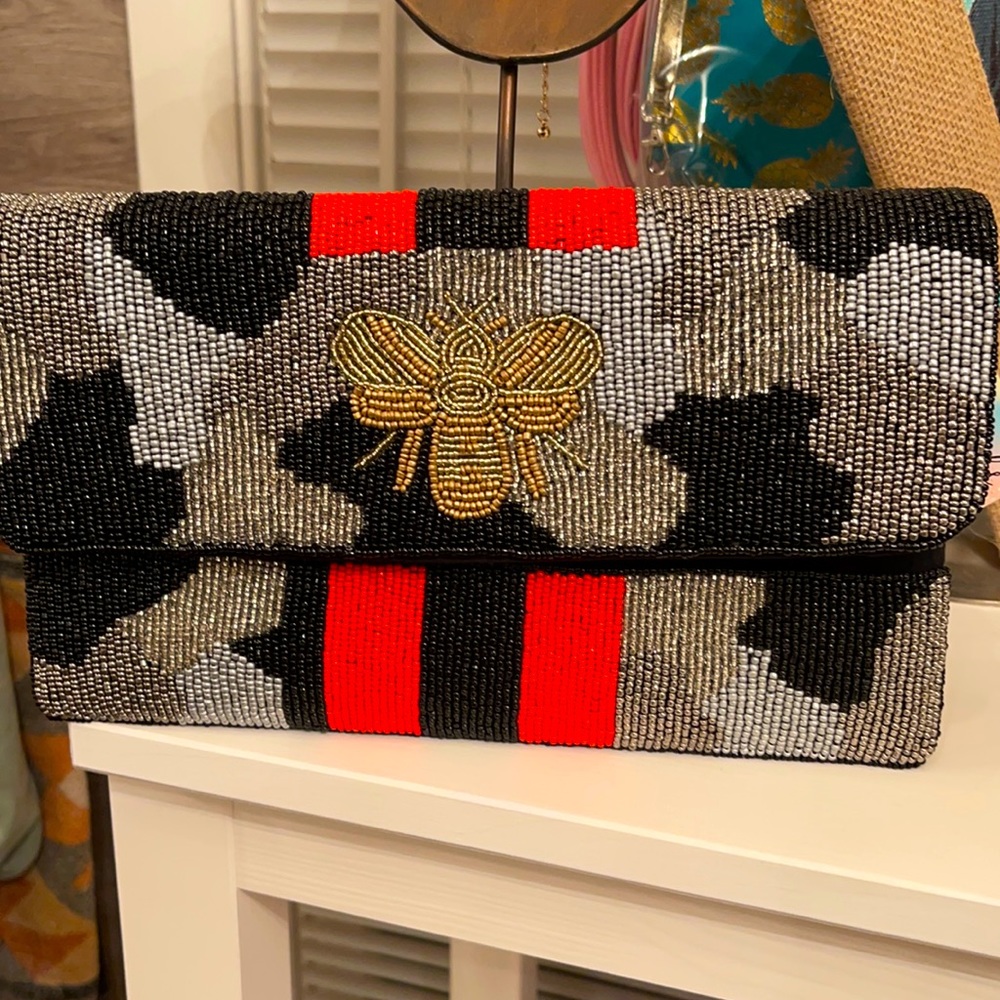 Beaded Bee clutch with dark grey chain